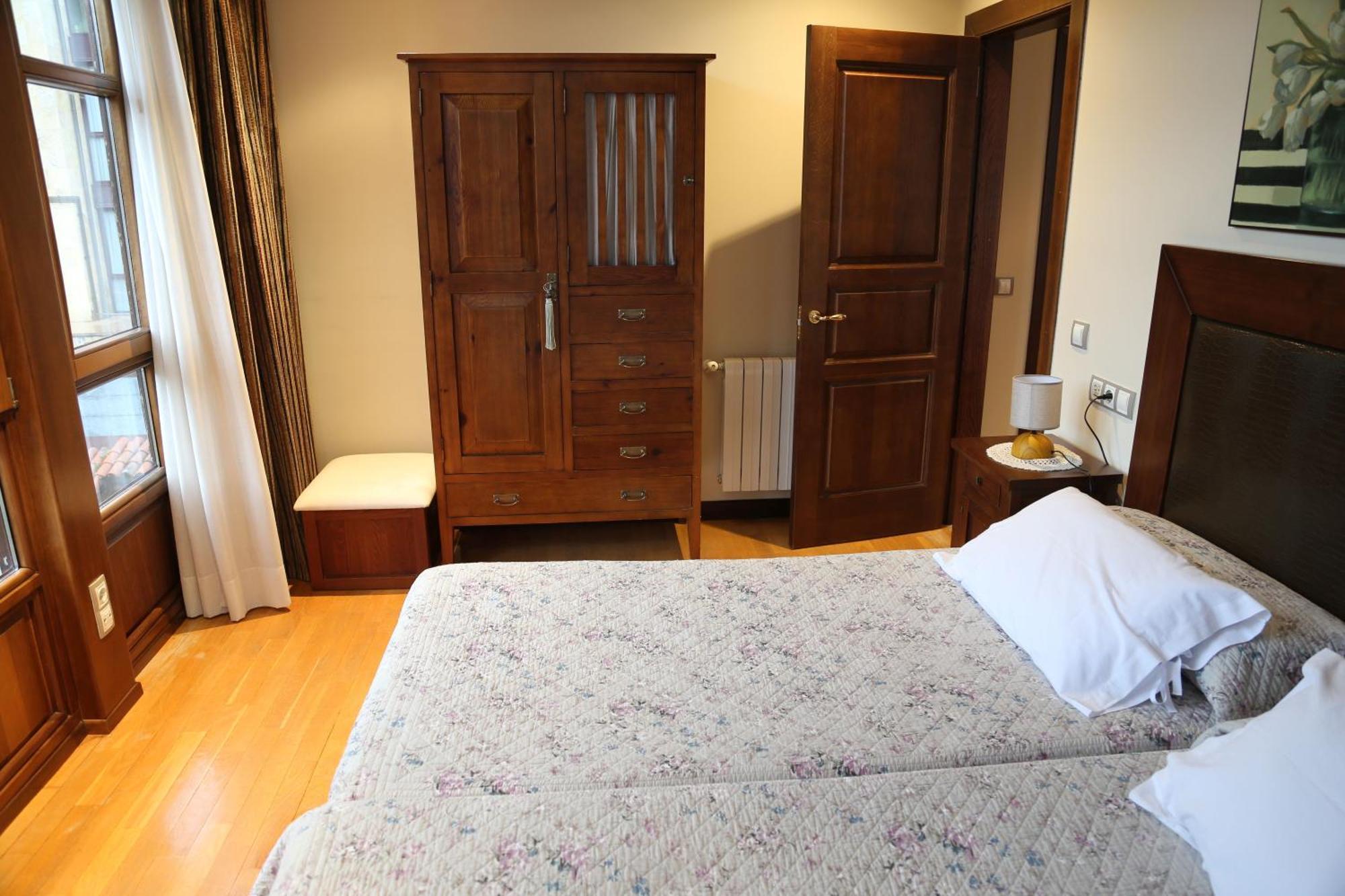 Apartamentos La Pontiga *** 인피스토 객실 사진
