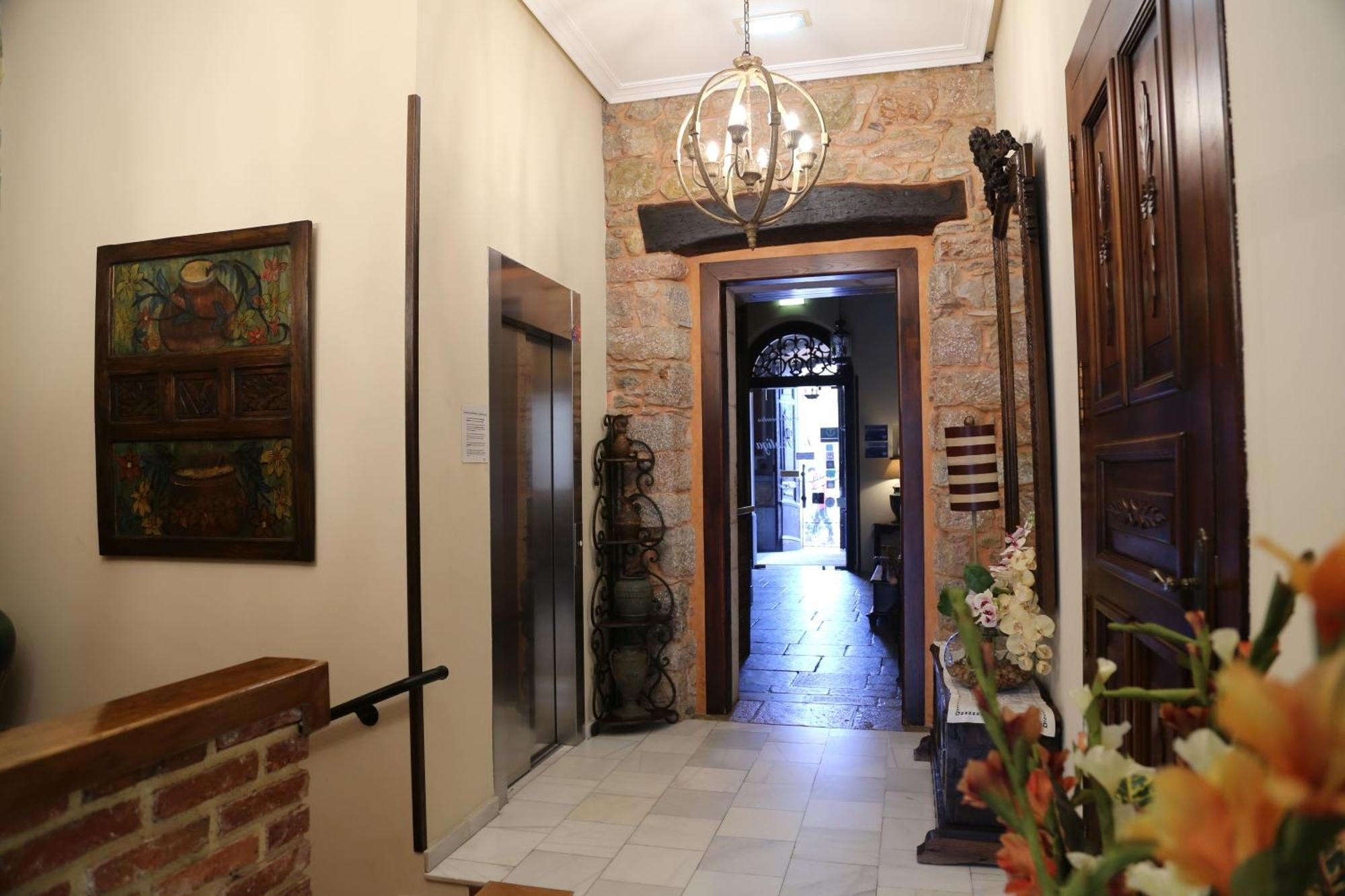 Apartamentos La Pontiga *** 인피스토 외부 사진