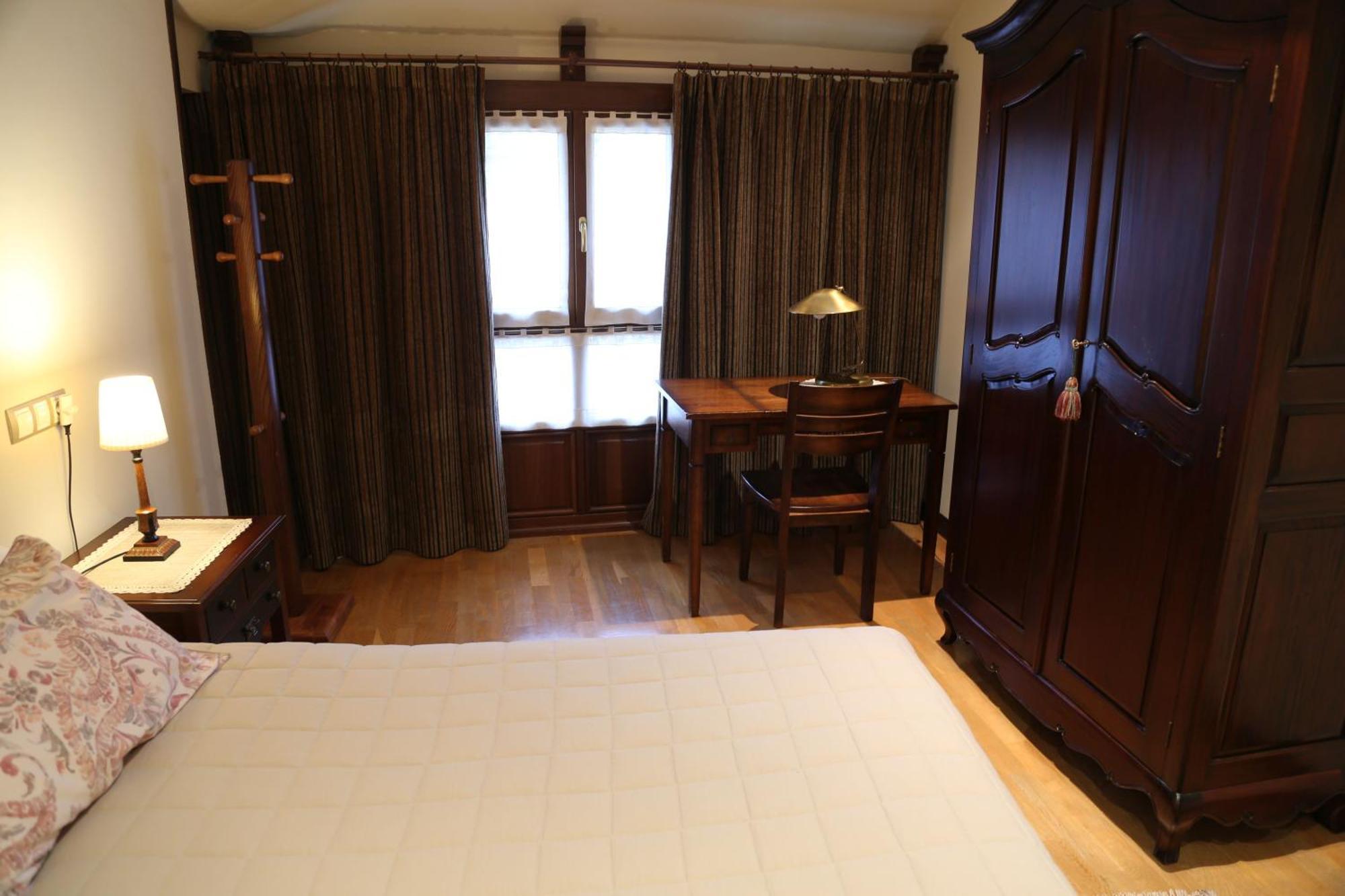 Apartamentos La Pontiga *** 인피스토 외부 사진