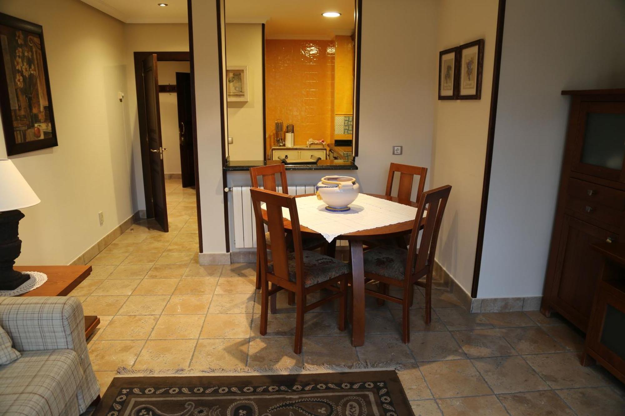 Apartamentos La Pontiga *** 인피스토 객실 사진
