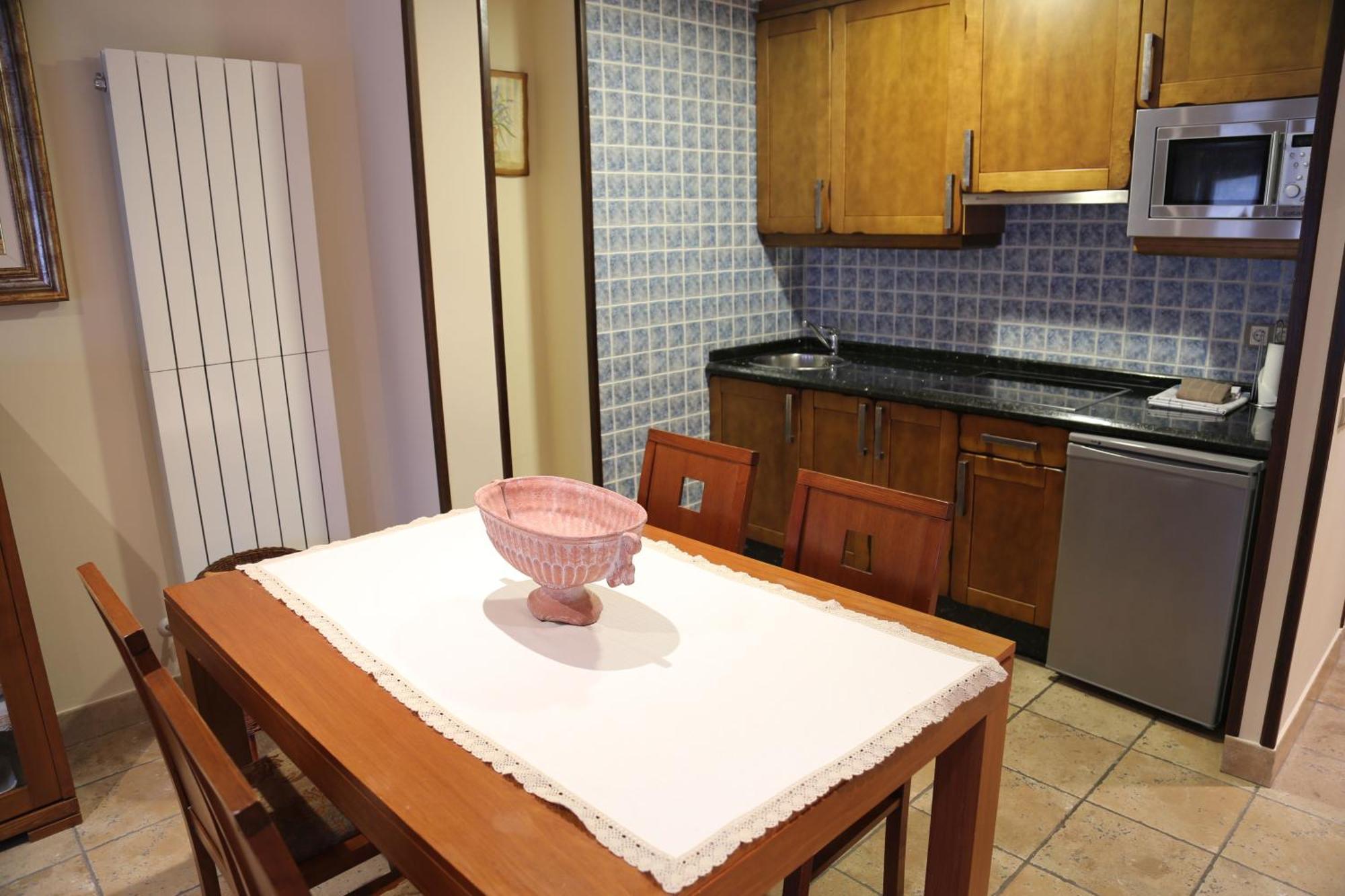 Apartamentos La Pontiga *** 인피스토 객실 사진