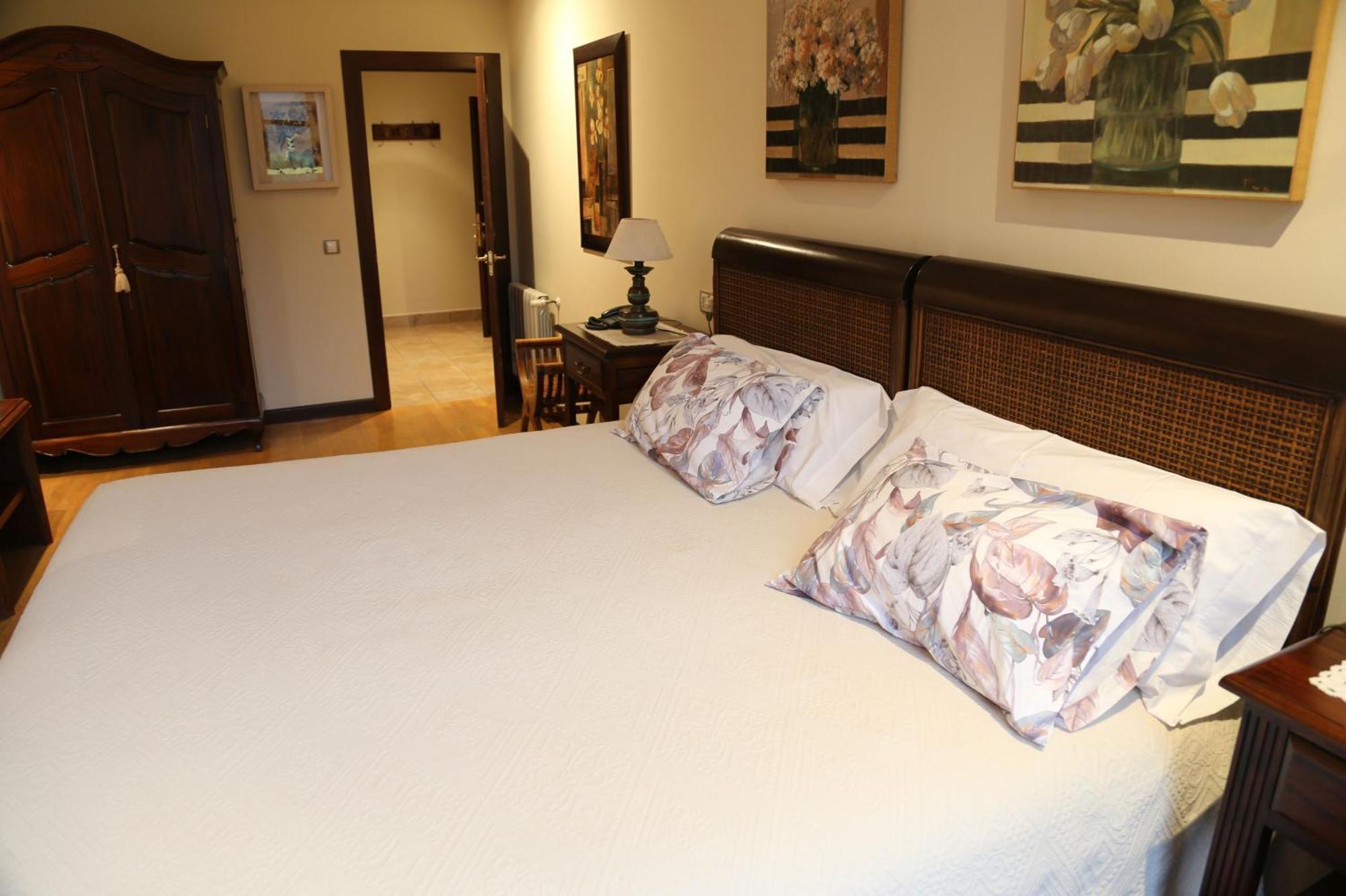 Apartamentos La Pontiga *** 인피스토 객실 사진