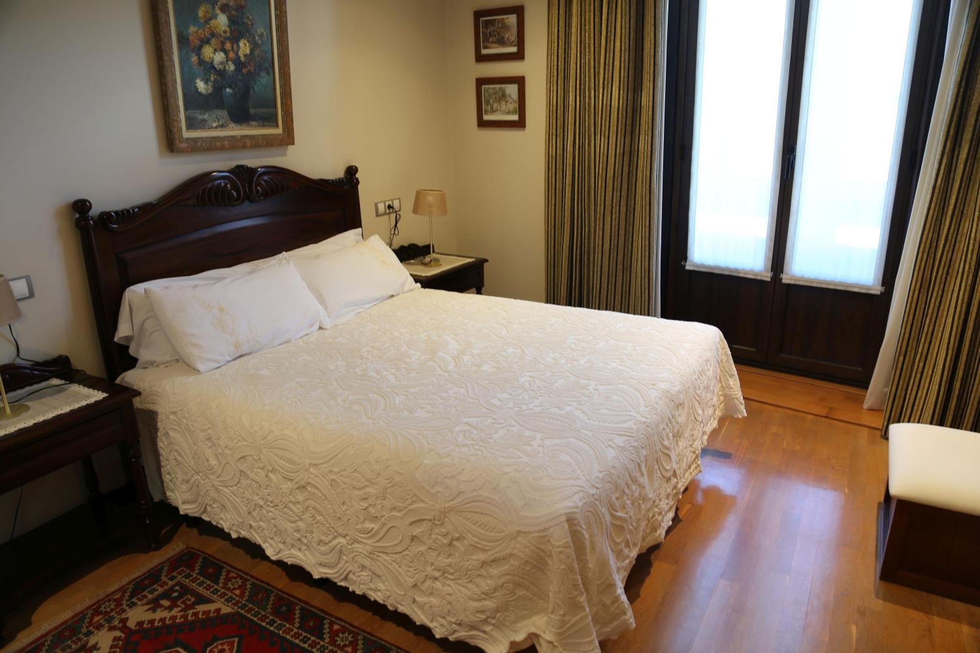 Apartamentos La Pontiga *** 인피스토 객실 사진