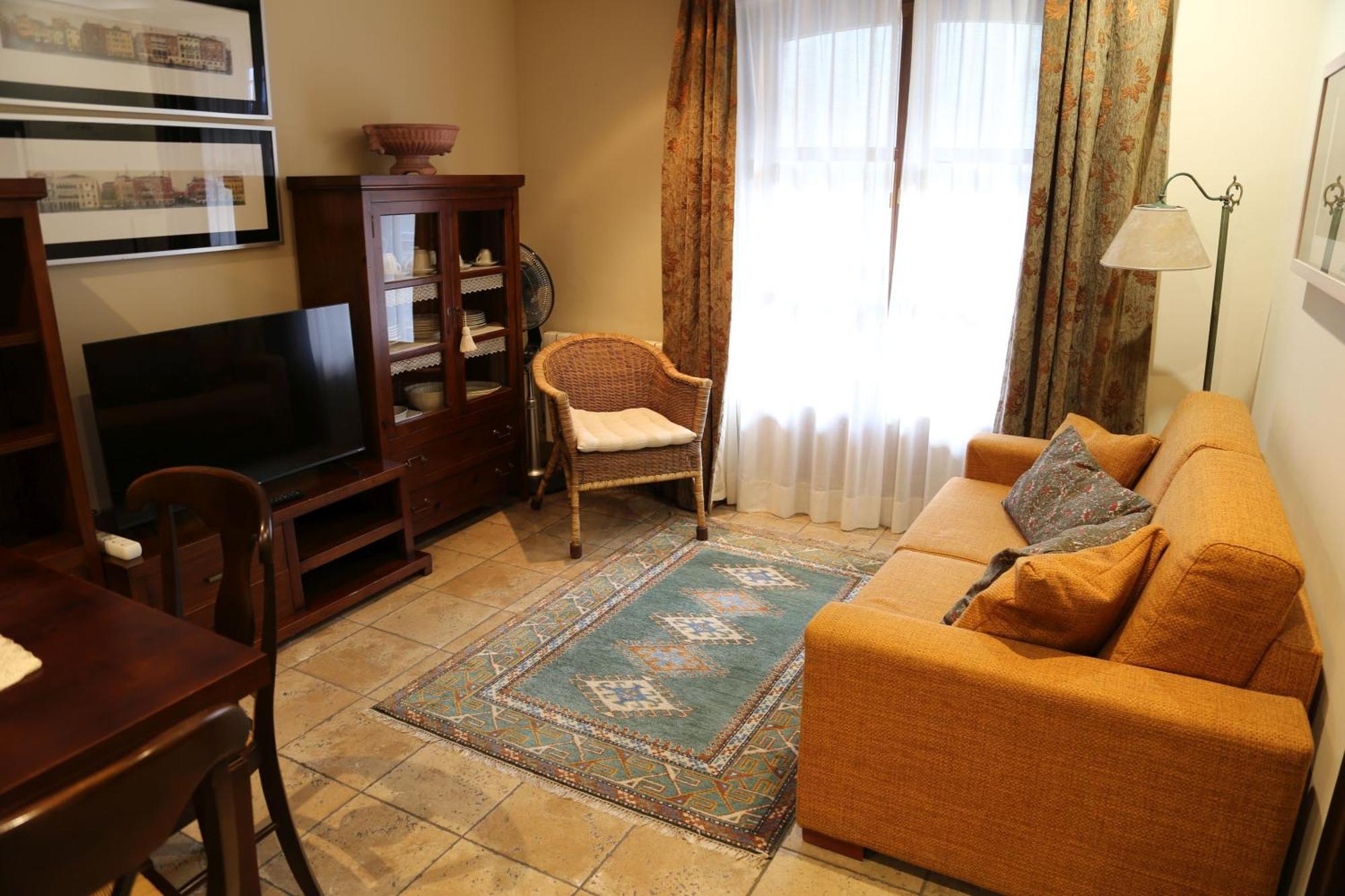 Apartamentos La Pontiga *** 인피스토 객실 사진