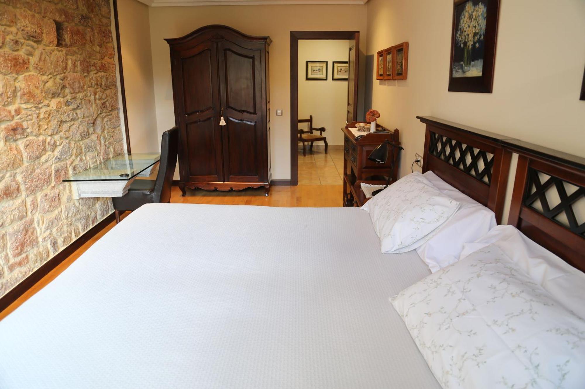 Apartamentos La Pontiga *** 인피스토 외부 사진